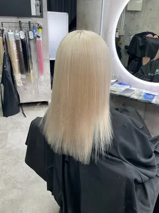 セミロング カラー 🌟ブリーチ/ボブ/ レイヤー渋谷☀️のヘアスタイル