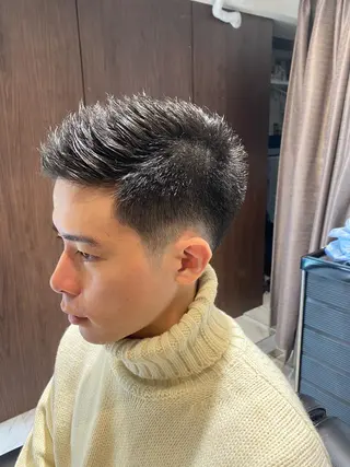 ショート 小野 大輔のヘアスタイル