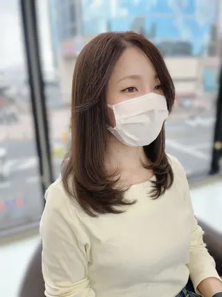 セミロング wil西宮レイヤー 西村徹のヘアスタイル