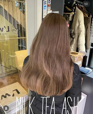 ロング カラー L'wis　比佐野 大地のヘアスタイル
