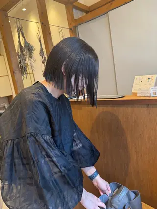 ショート カラー ENIF　大島 芽生のヘアスタイル