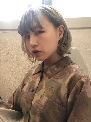 ショート カラー クオーレ hairのヘアスタイル