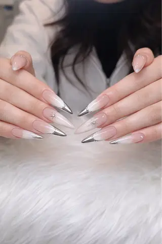 ネイル サン サンのネイルデザイン