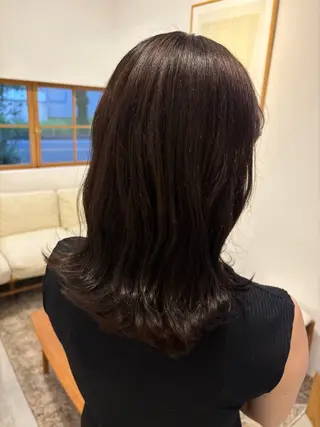 ミディアム カラー shiozaki izumiのヘアスタイル