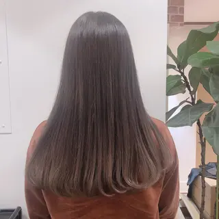 ロング 顔周りの垢抜けヘア 立山愛梨のヘアスタイル