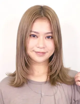 セミロング Earth中島 育枝のヘアスタイル