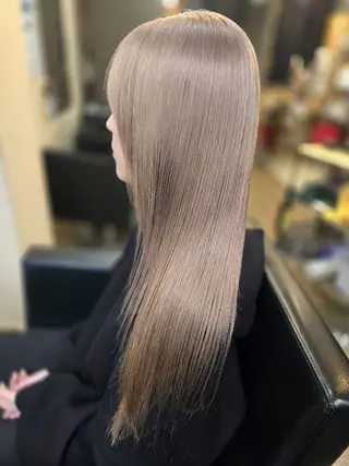 カラー Seven Quarterのヘアスタイル