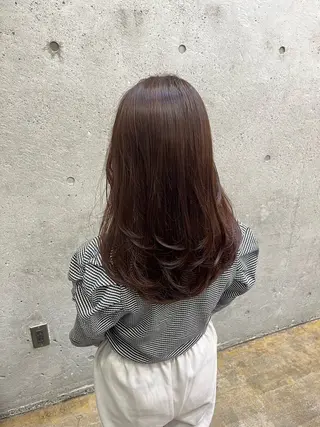セミロング カラー ムツキ/品のある 艶カラー/縮毛矯正のヘアスタイル