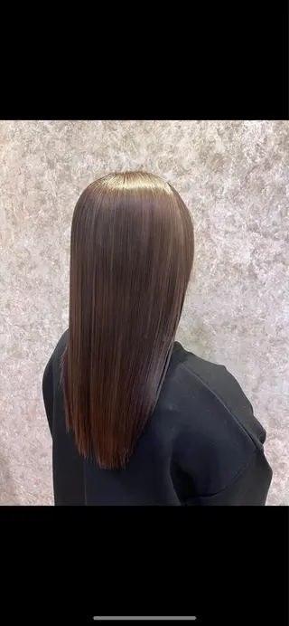 セミロング ひらち まいののヘアスタイル