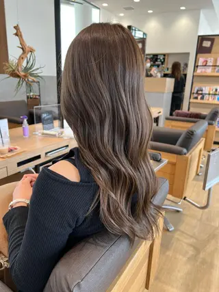 ロング カラー 韓国風・ブリーチなし ・あり後藤 一斗店長のヘアスタイル