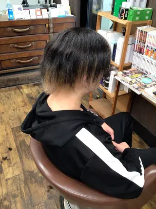 ショート 香川 裕基のヘアスタイル