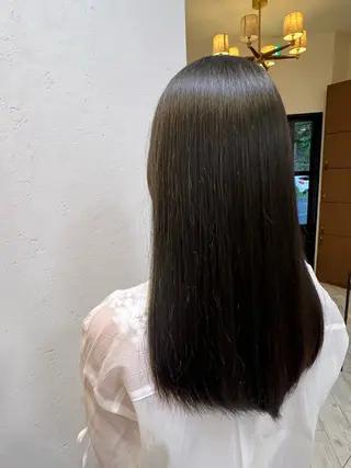 ロング カラー 吉田 咲樹のヘアスタイル