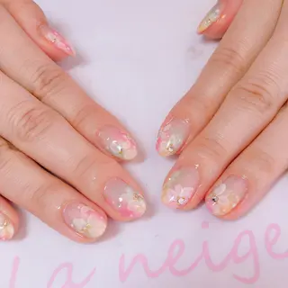 ネイル La neige* yuki 🐩🌙のネイルデザイン