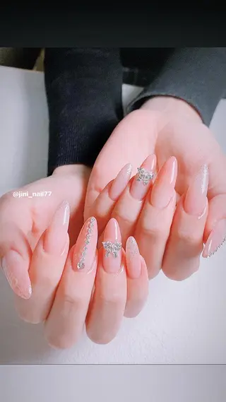 ネイル JINI NAIL所属・ジニ ネイルのネイルデザイン