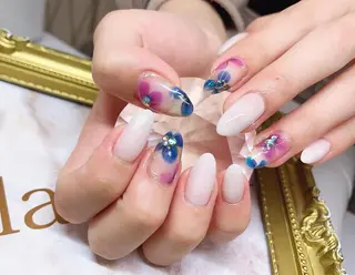 ネイル Lilas Nailのネイルデザイン