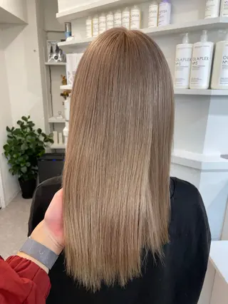 セミロング カラー ミルクティー/ピンク 🎀momo🎀のヘアスタイル