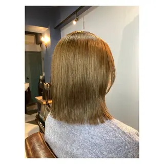 ミディアム 中野 誠子のヘアスタイル