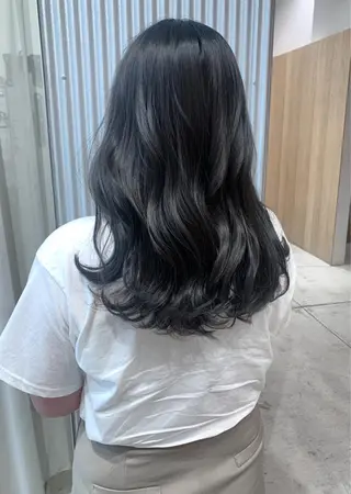 セミロング カラー ヘアアレンジ yuka .のヘアスタイル