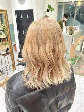 カラー 矯正パーマ、ベージュ ボブカット🫧のヘアスタイル