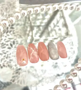 ネイル AYA Reginaのネイルデザイン