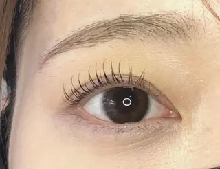 マツエク・マツパ 松永 夏のヘアスタイル