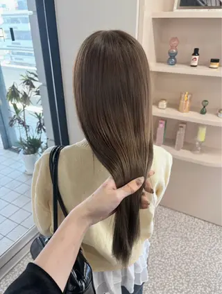 ロング nanami IROW大名のヘアスタイル