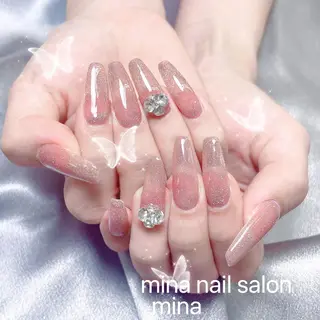 ネイル 🎀まゆ 🪽🐾のネイルデザイン