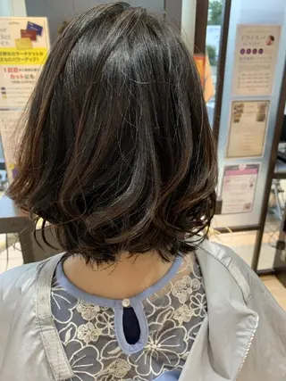 セミロング 栗田 由佳の眉毛・アイブロウイメージ