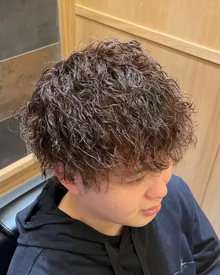 ミディアム パーマ 寺本 竜也のヘアスタイル
