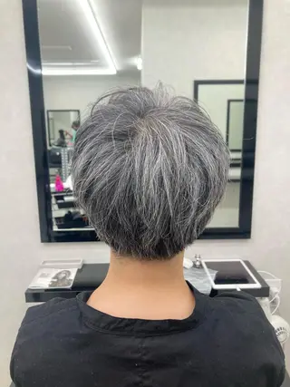 ショート 鈴木 翔偉のヘアスタイル