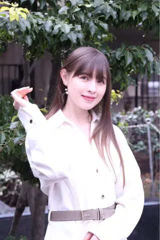 ロング カラー Ando Raycoのヘアスタイル