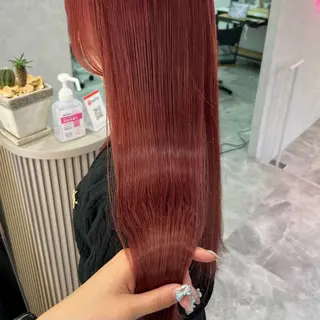 ロング 岸下 理緒のヘアスタイル