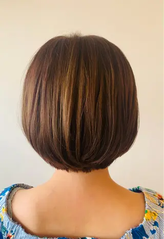 ショート milis 知崎春奈のヘアスタイル