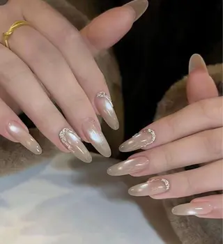 ネイル T.Lee Nail Lilyのネイルデザイン