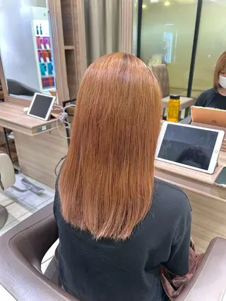 セミロング 韓国 ブリーチ無し Wカラー💗夢果💗のヘアスタイル