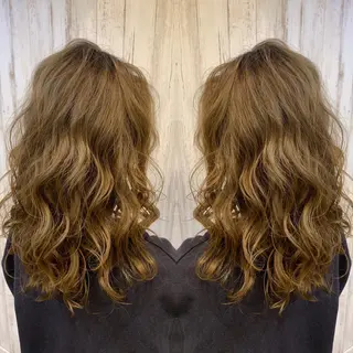 ロング カラー ヘアアレンジ 佐々木 裕一のヘアスタイル