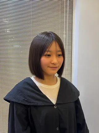 ショート カミヤマ シオリのヘアスタイル