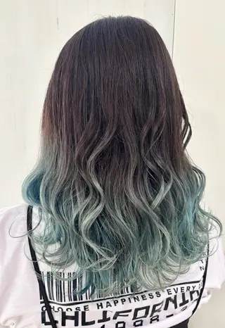 ロング カラー 古川 琴美のヘアスタイル