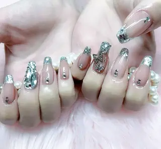 ネイル MoonNail ユリ🌸のネイルデザイン