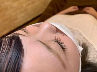 マツエク・マツパ 南 真理奈の眉毛・アイブロウイメージ