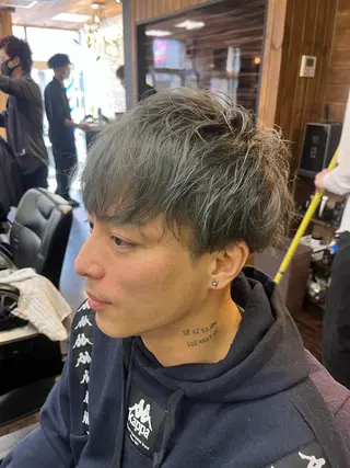 ショート メンズ 高橋 流耀のヘアスタイル