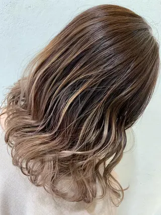 セミロング カラー 天野 開のヘアスタイル
