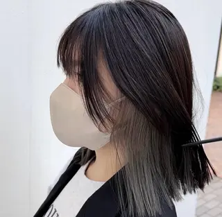 ショート カラー おしゃれハイトーン 💗AKARIのヘアスタイル