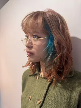 セミロング カラー ハイトーン/パーマ 大名 sakiのヘアスタイル