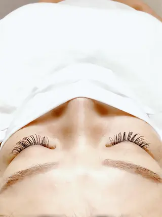 マツエク・マツパ SWARO スワロの眉毛・アイブロウイメージ