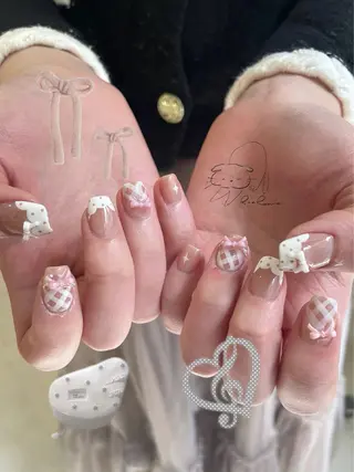 ネイル ronronne .のネイルデザイン