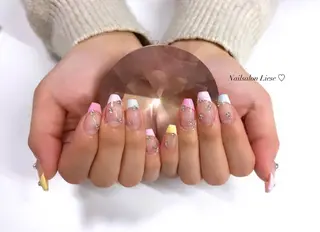 ネイル 𝐋𝐢𝐞𝐬𝐞 𝐘𝐔𝐈のネイルデザイン