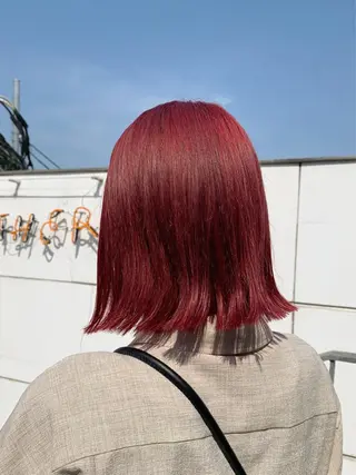 ショート カラー カトウ ユウカのヘアスタイル