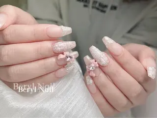ロング Beryl Nail 新大久保のネイルデザイン