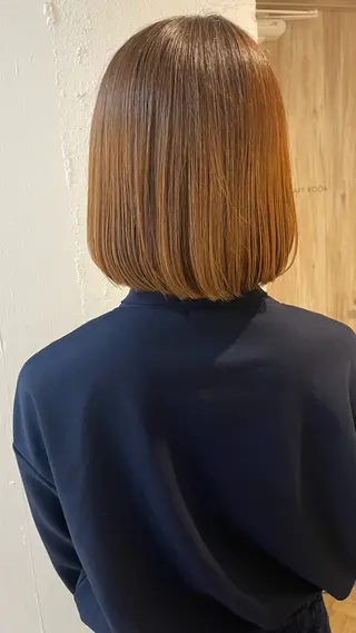 ショート 暖色カラー/ ストレート/くるみのヘアスタイル